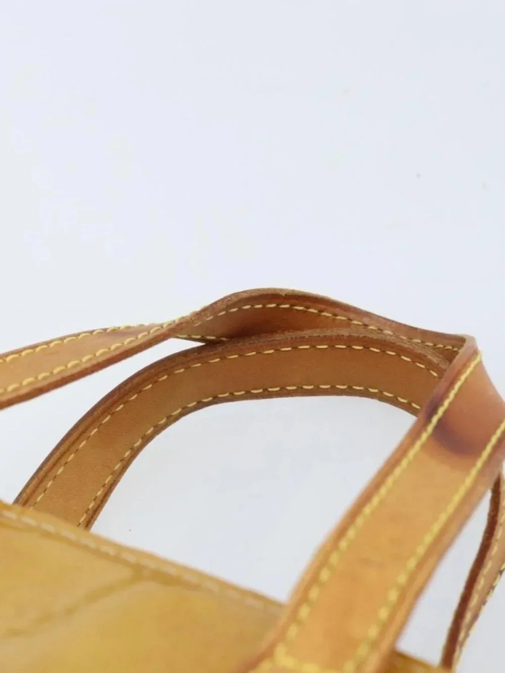 LOUIS VUITTON Monogram Vernis Reade PM Hand Bag Beig